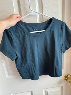 Nike Women's Short Sleeve Crop Tee - Teal Blue